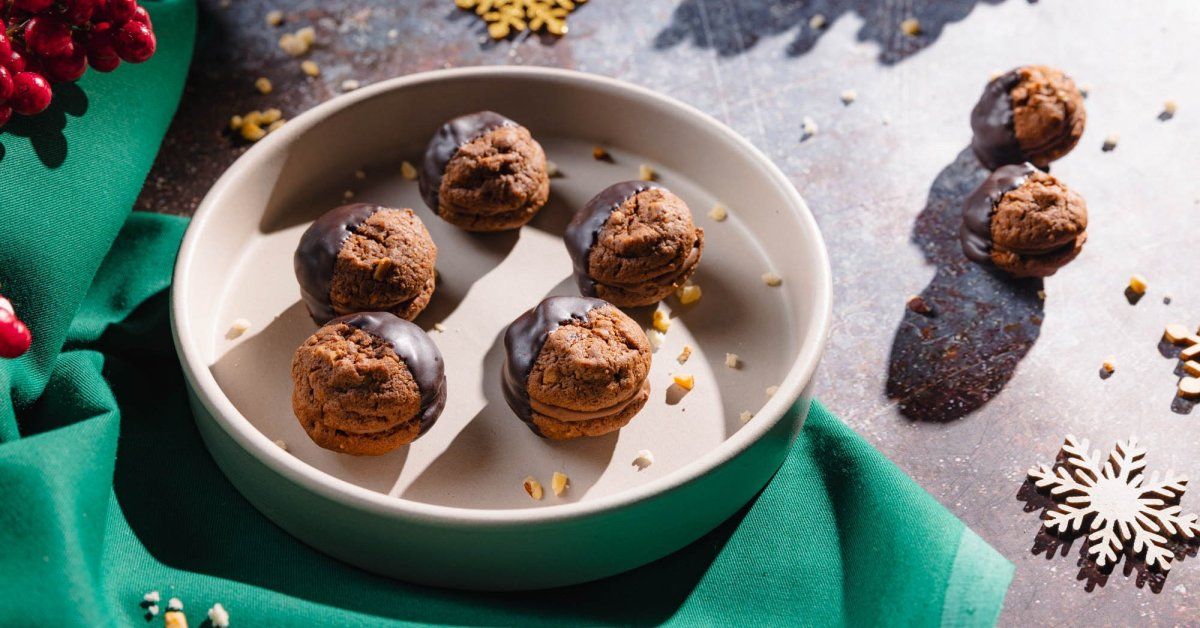 Filled nougat cookies - Desserts - Recipes - Recipes & Tips - Leimer Website